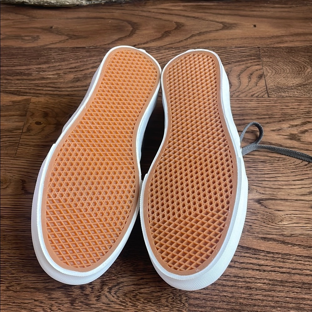 Women’s Gray Vans - Picture 5 of 8